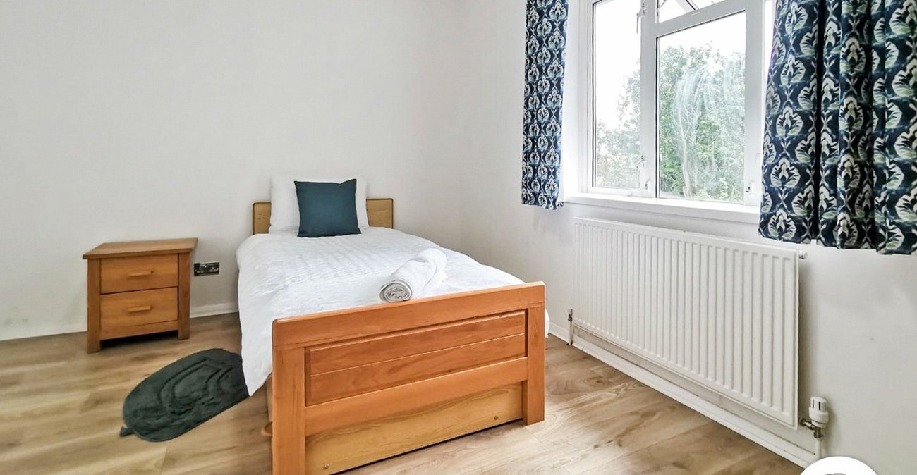 5 bedroom house to rent in Orpington | Robinson Jackson