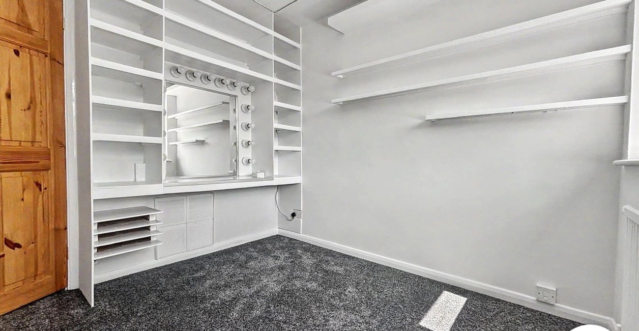 4 bedroom house to rent in Joydens Wood | Robinson Jackson