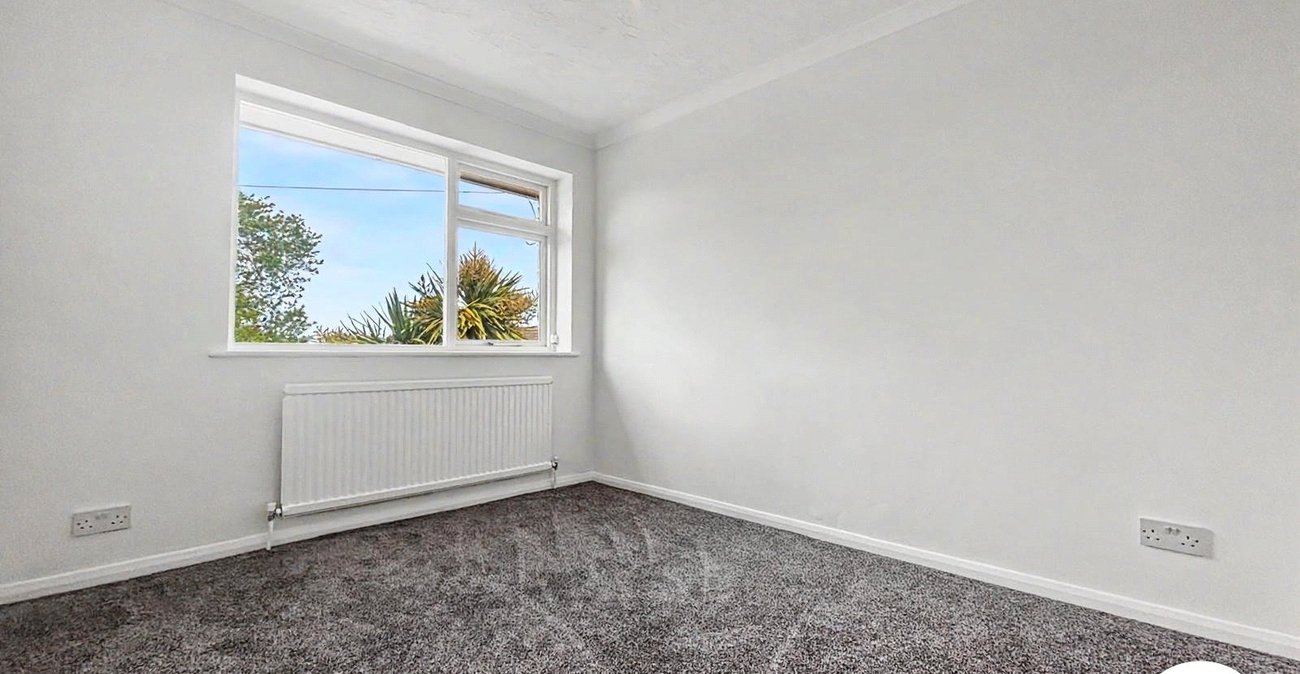 4 bedroom house to rent in Joydens Wood | Robinson Jackson