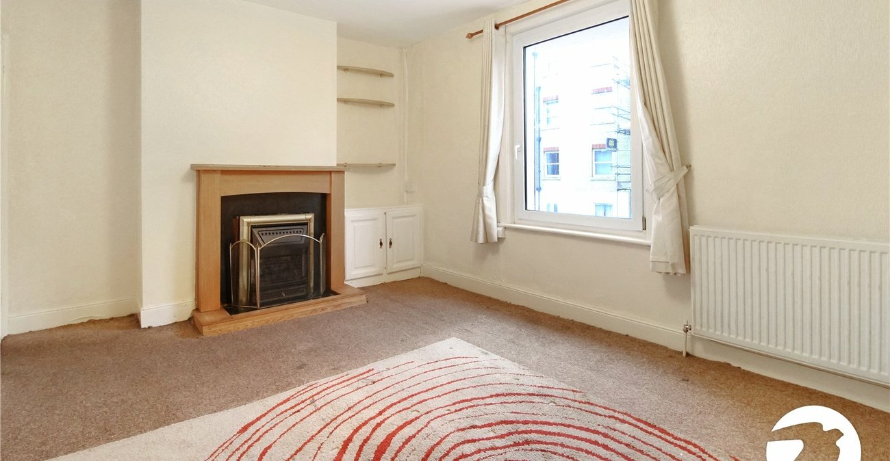 2 bedroom property to rent in Gravesend | Robinson Michael & Jackson