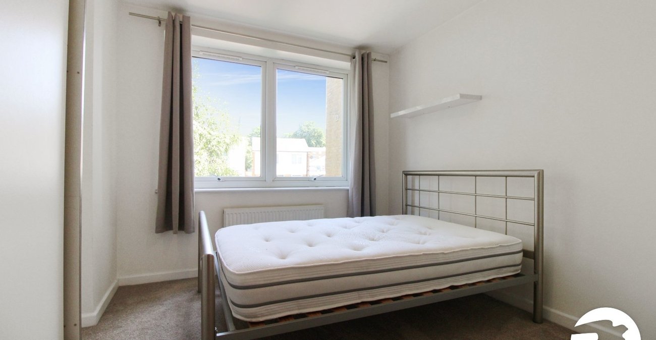 1 bedroom property to rent in Gravesend | Robinson Michael & Jackson