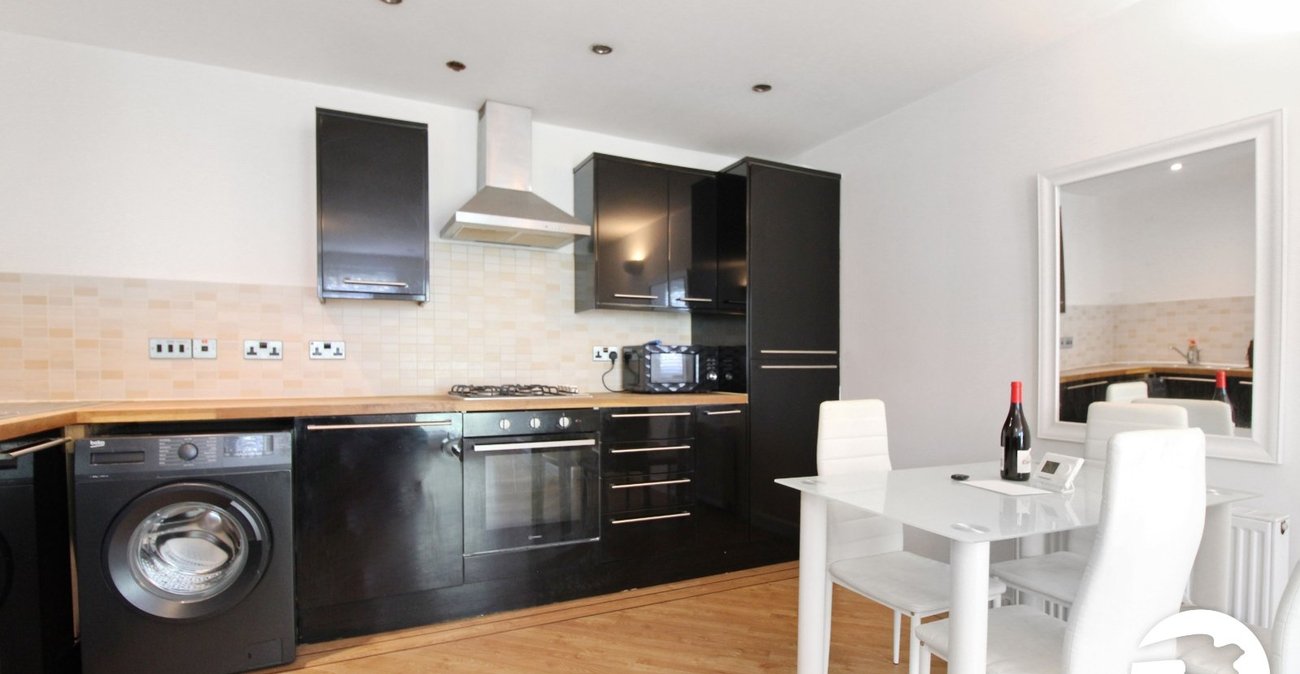 1 bedroom property to rent in Gravesend | Robinson Michael & Jackson
