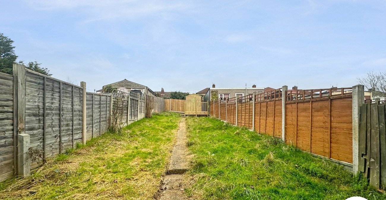 3 bedroom house to rent in Welling | 