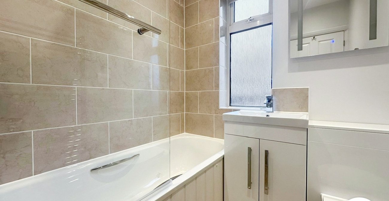 3 bedroom house to rent in Welling | 