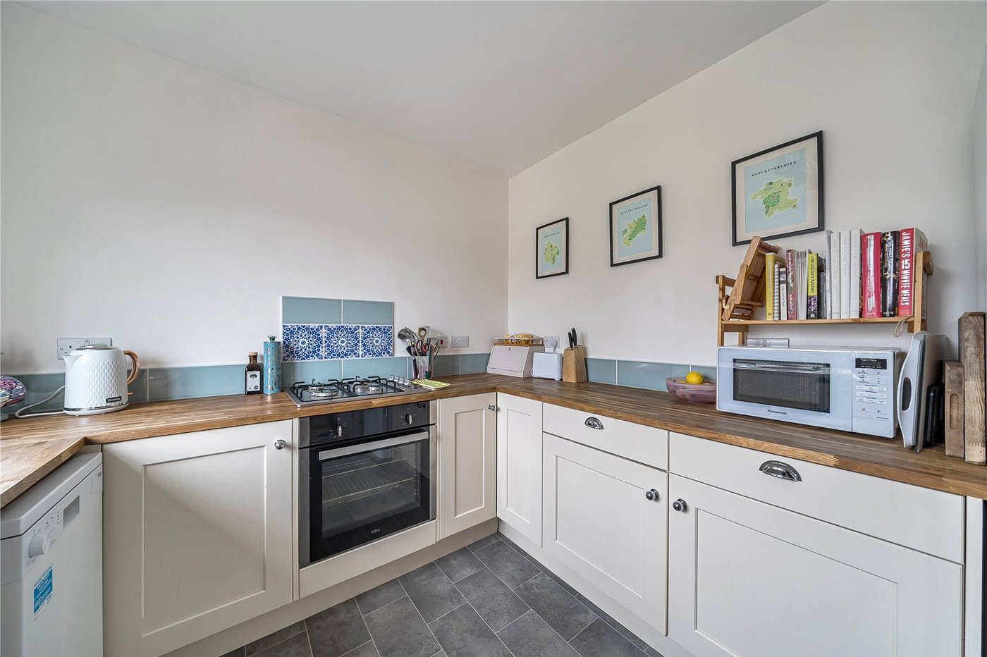 2 bedroom property for sale in Forest Hill | Robinson Jackson