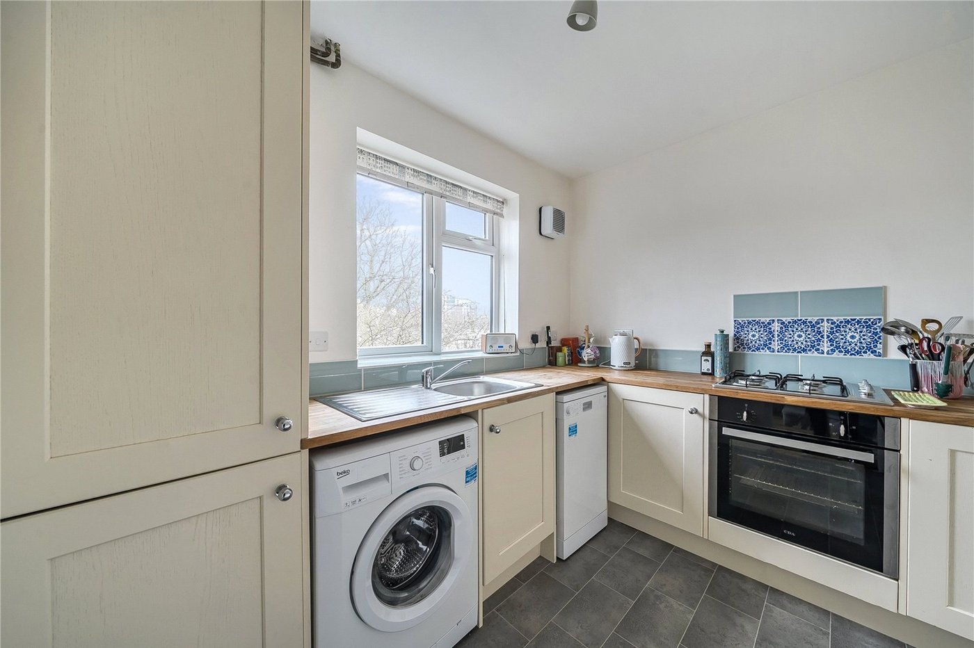 2 bedroom property for sale in Forest Hill | Robinson Jackson