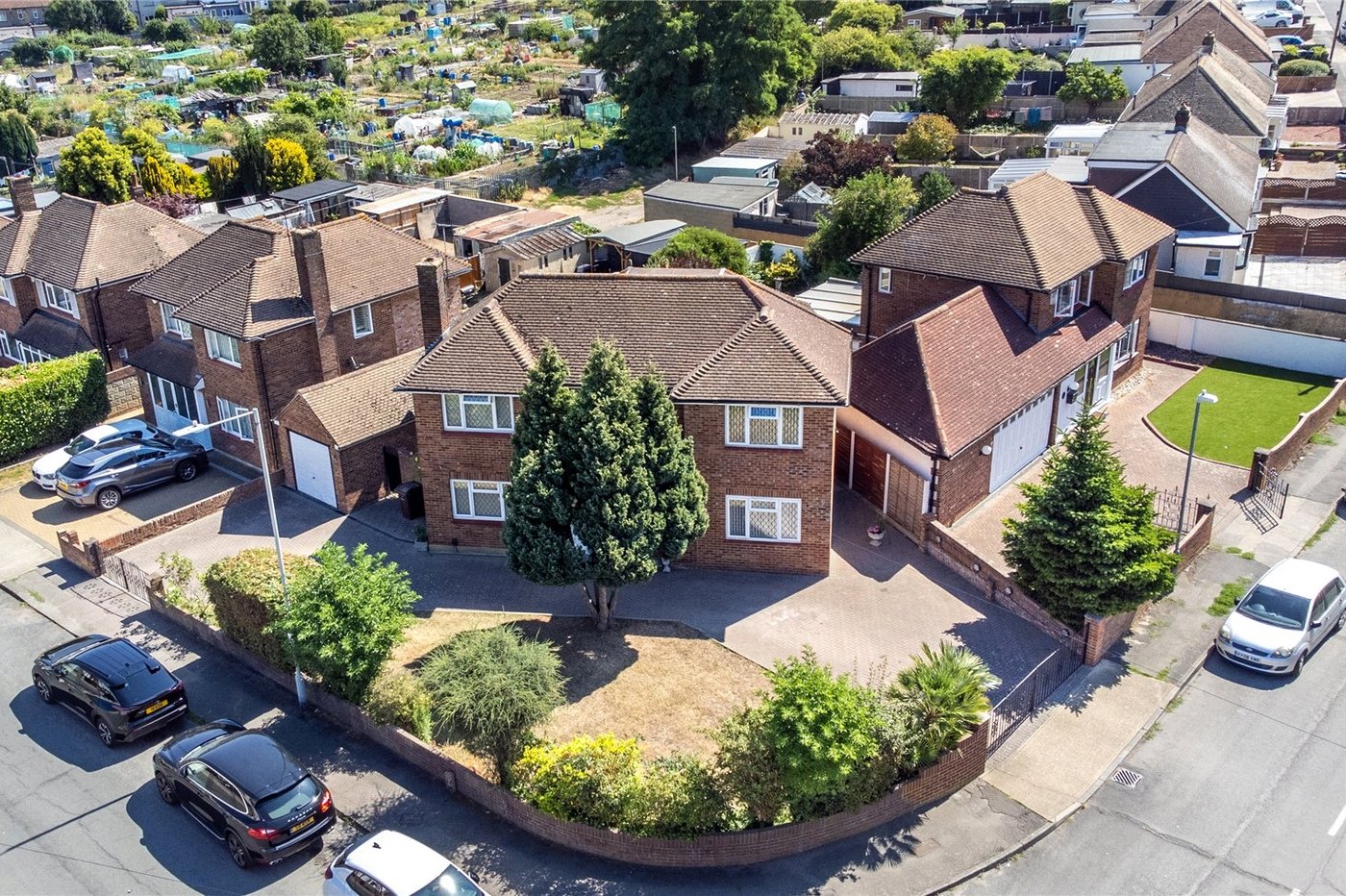 4 bedroom house for sale in Gravesend | Robinson Michael & Jackson