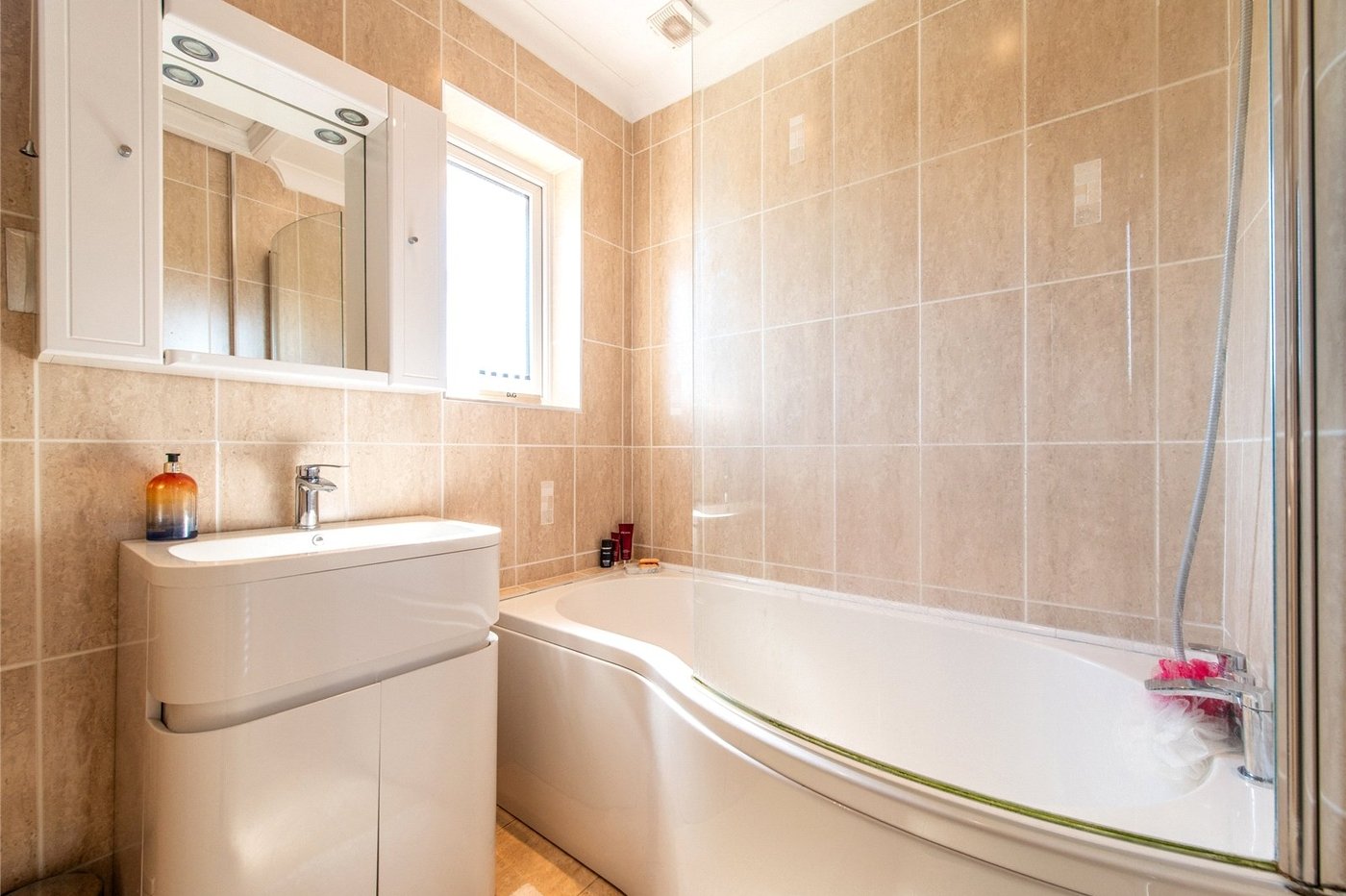 4 bedroom house for sale in Gravesend | Robinson Michael & Jackson