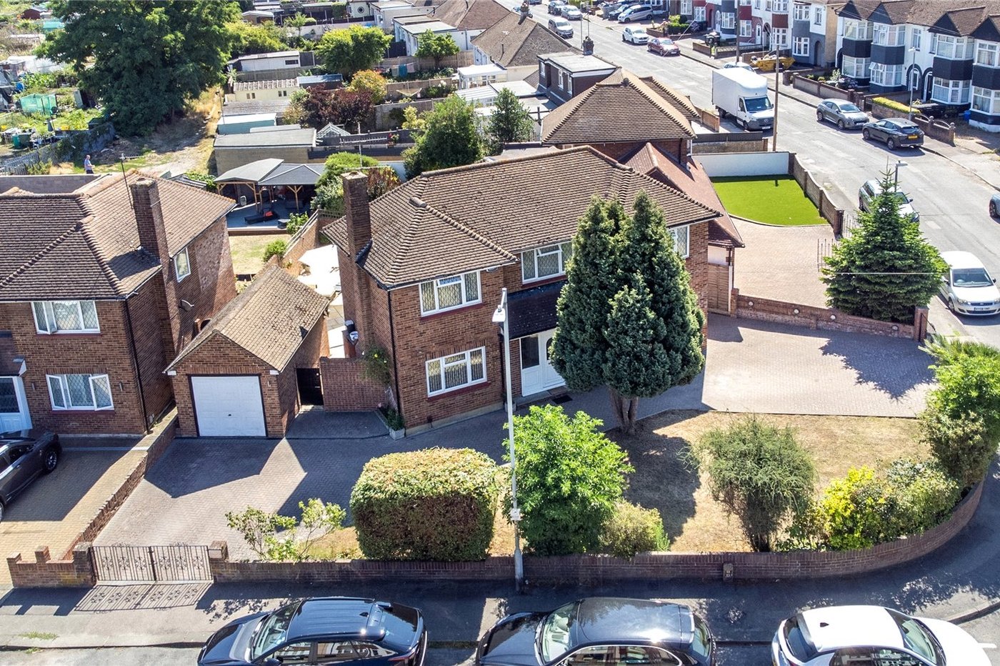 4 bedroom house for sale in Gravesend | Robinson Michael & Jackson