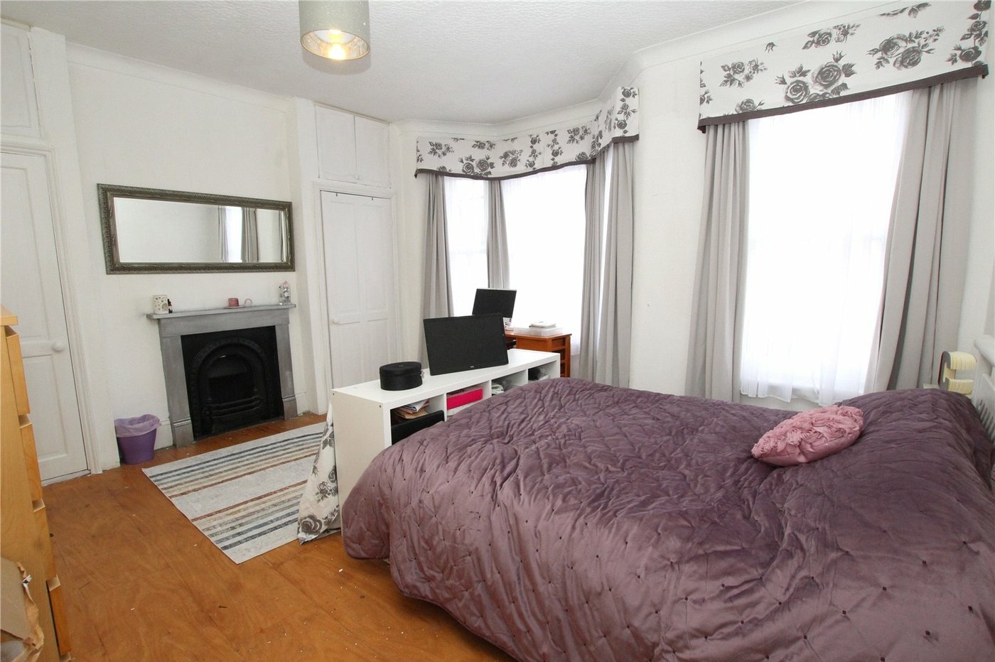 3 bedroom house for sale in Abbey Wood | Robinson Jackson