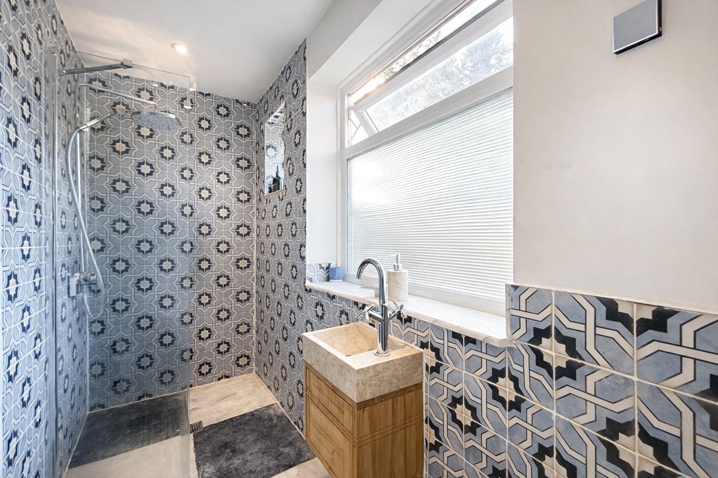 2 bedroom property for sale in Lewisham | Robinson Jackson