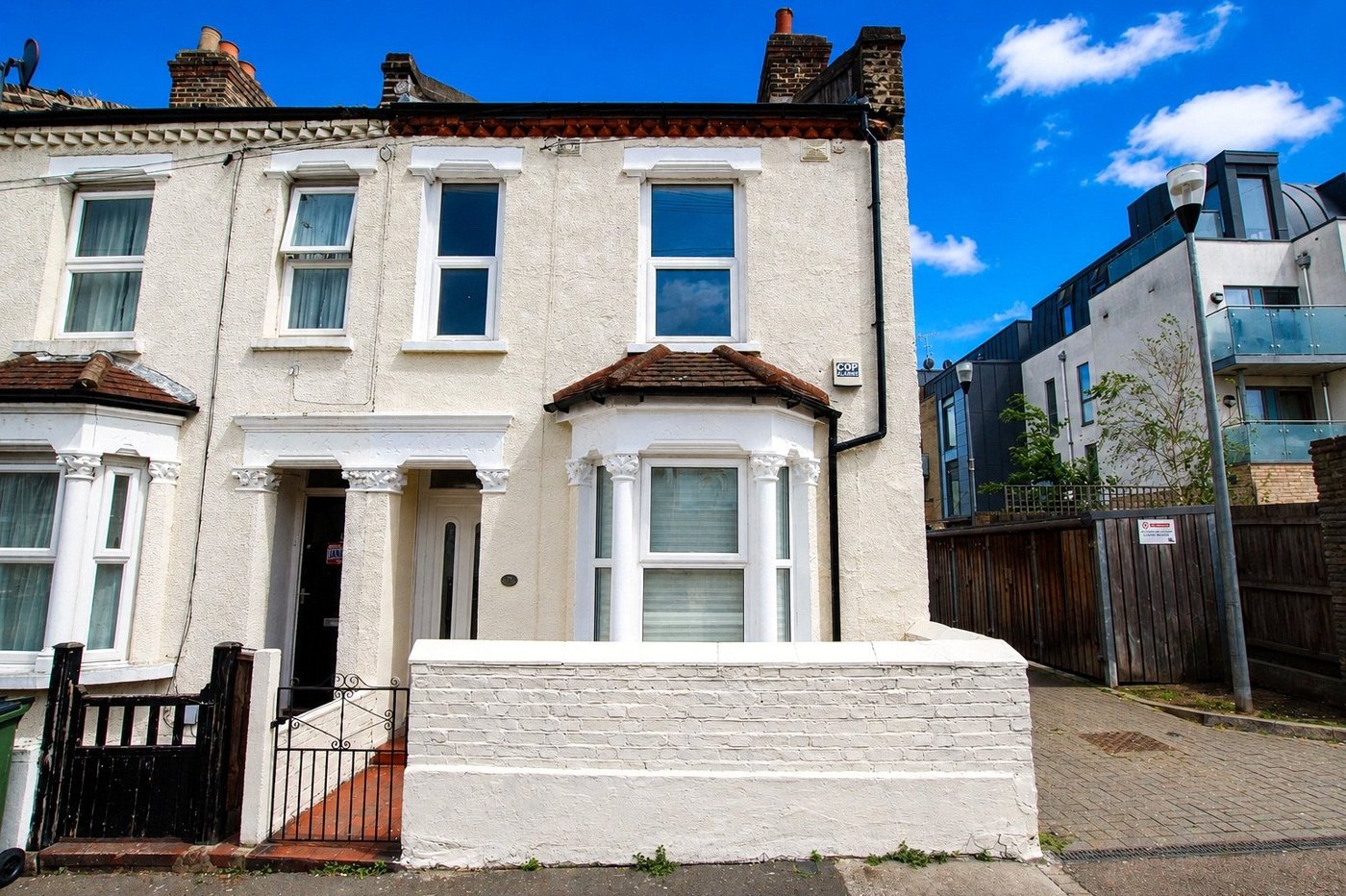 2 bedroom house for sale in Plumstead | Robinson Jackson