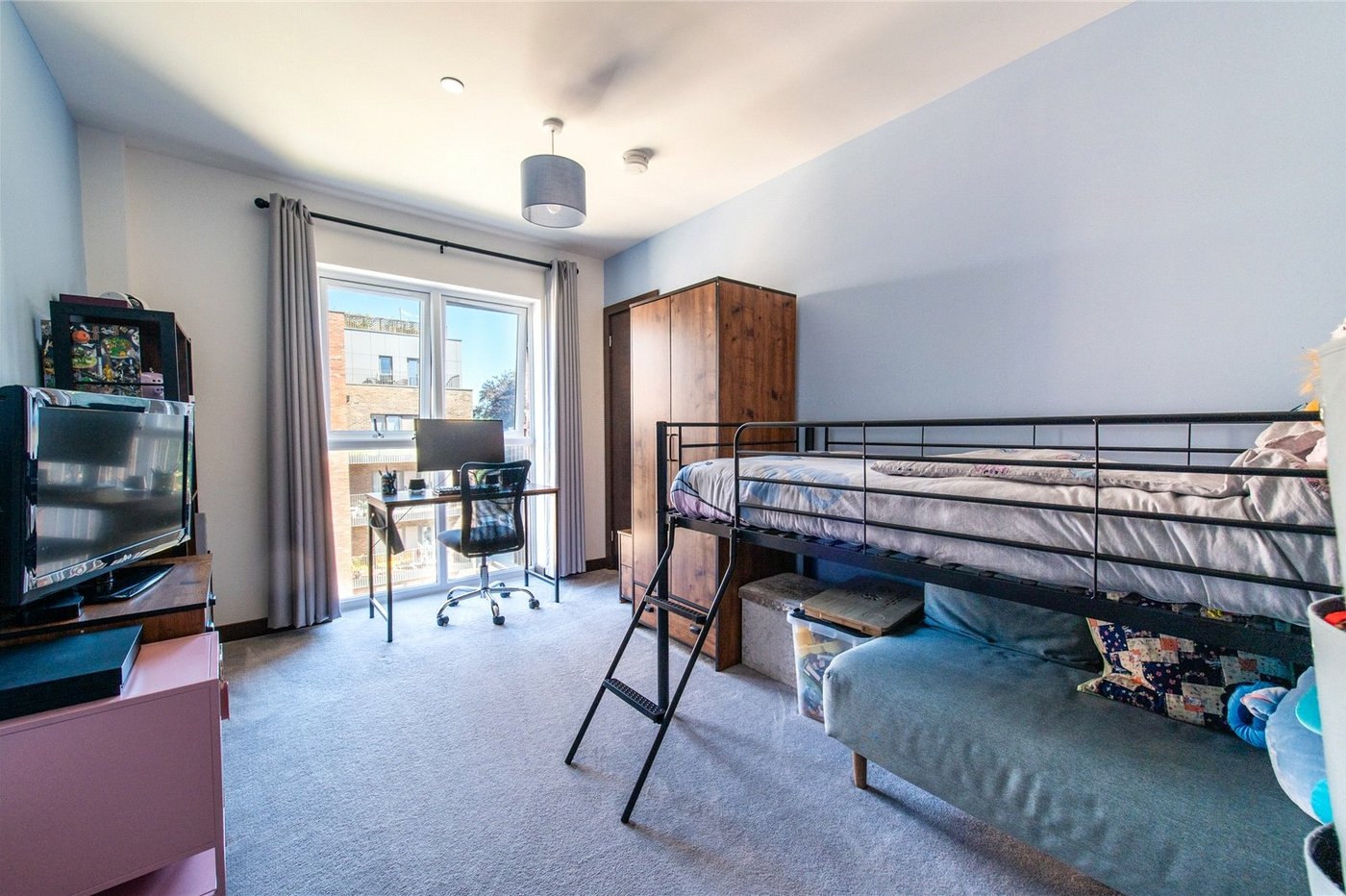 2 bedroom property for sale in Rosalind Drive | Robinson Michael & Jackson