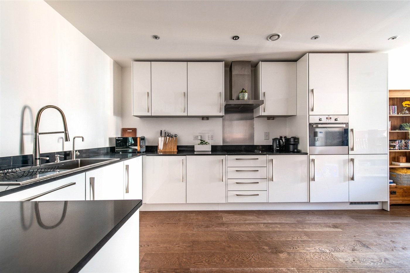 2 bedroom property for sale in Rosalind Drive | Robinson Michael & Jackson