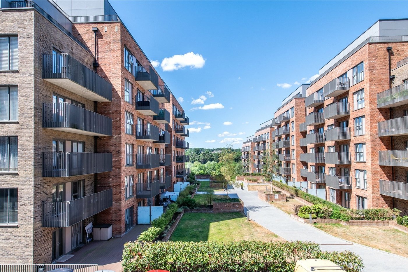 2 bedroom property for sale in Rosalind Drive | Robinson Michael & Jackson