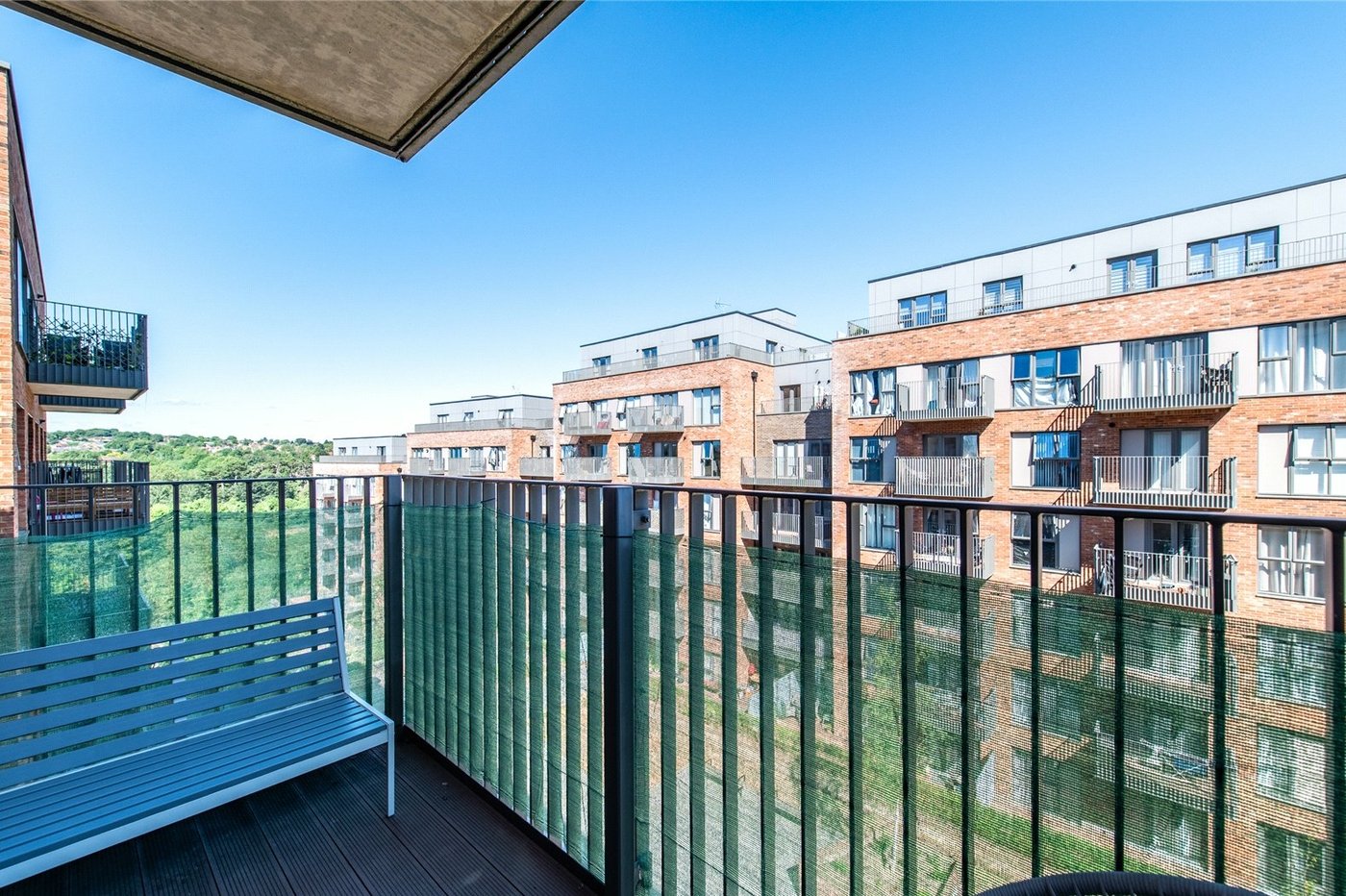 2 bedroom property for sale in Rosalind Drive | Robinson Michael & Jackson