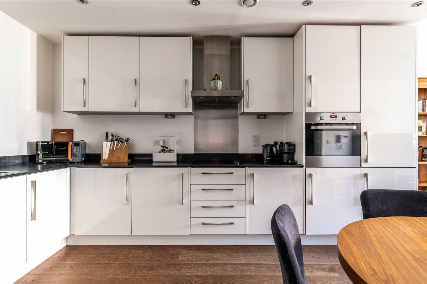 2 bedroom property for sale in Rosalind Drive | Robinson Michael & Jackson