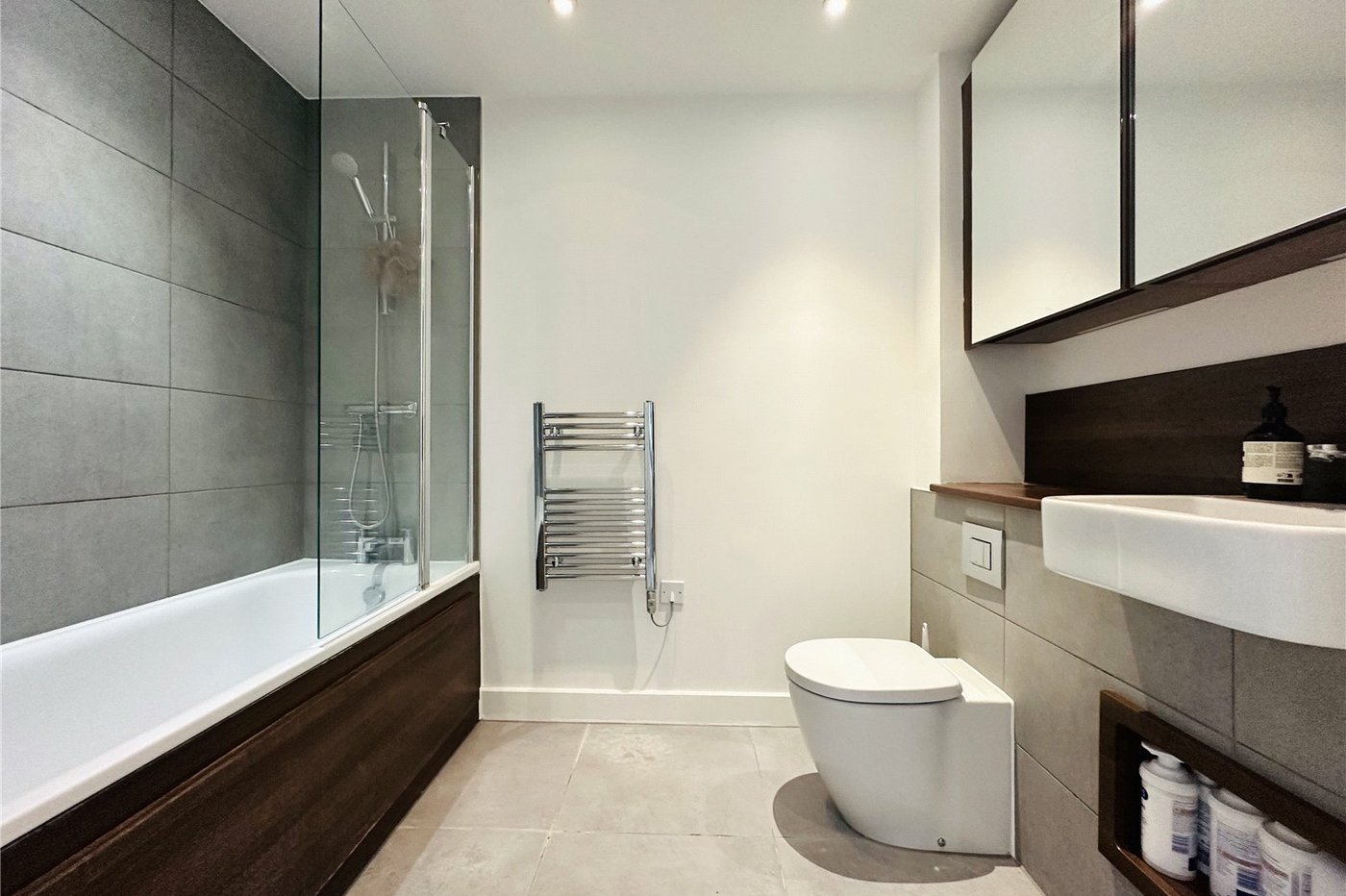 1 bedroom property for sale in London | Robinson Jackson