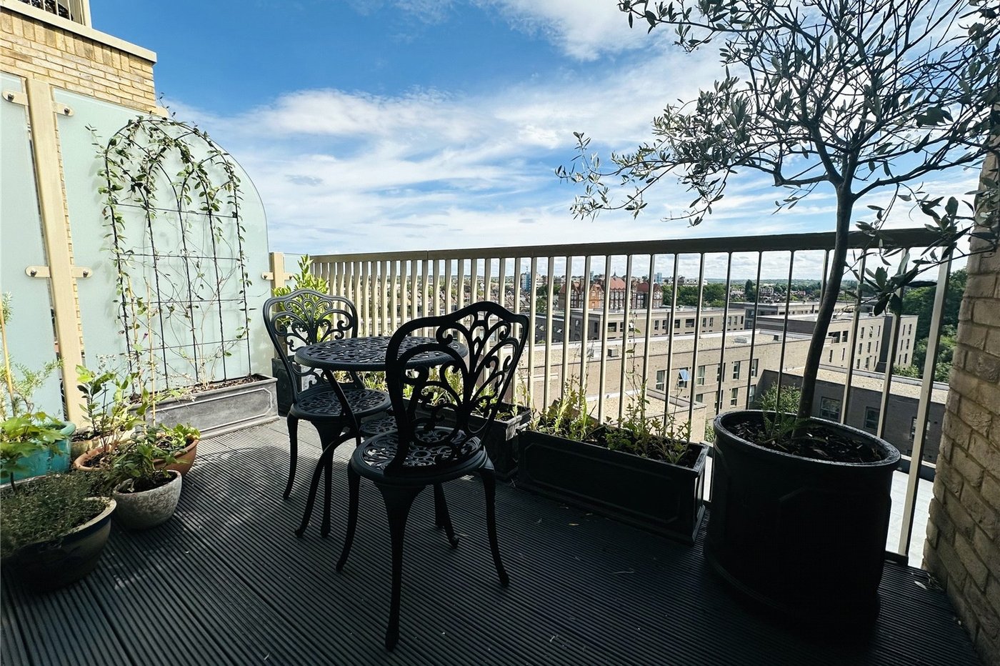 1 bedroom property for sale in London | Robinson Jackson