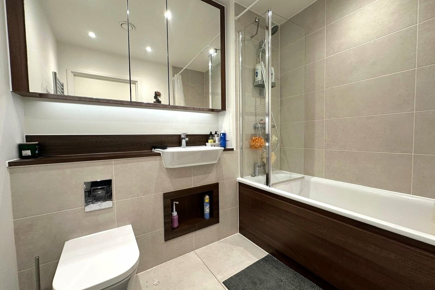 1 bedroom property for sale in London | Robinson Jackson