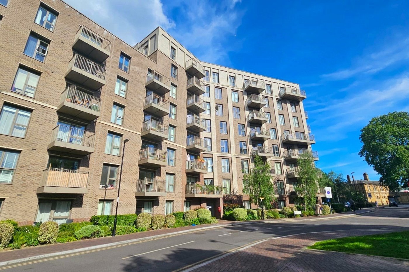 1 bedroom property for sale in London | Robinson Jackson