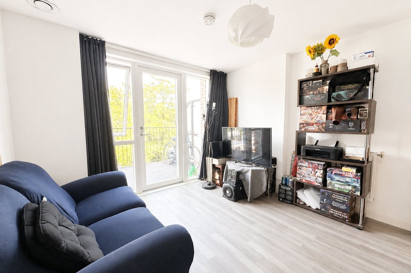 2 bedroom property for sale in London | Robinson Jackson