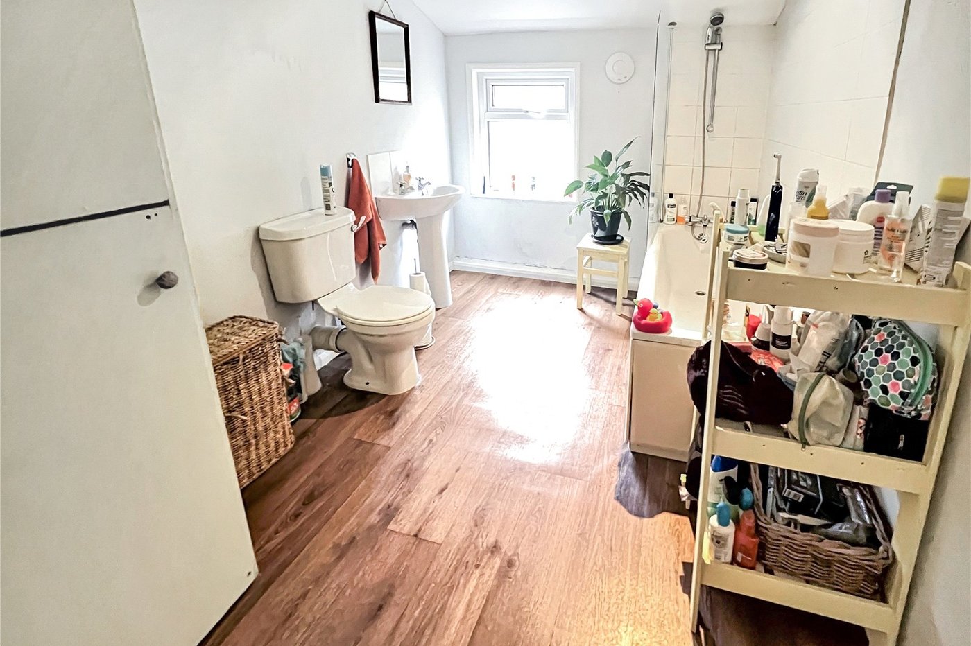 2 bedroom house for sale in Plumstead Common | Robinson Jackson