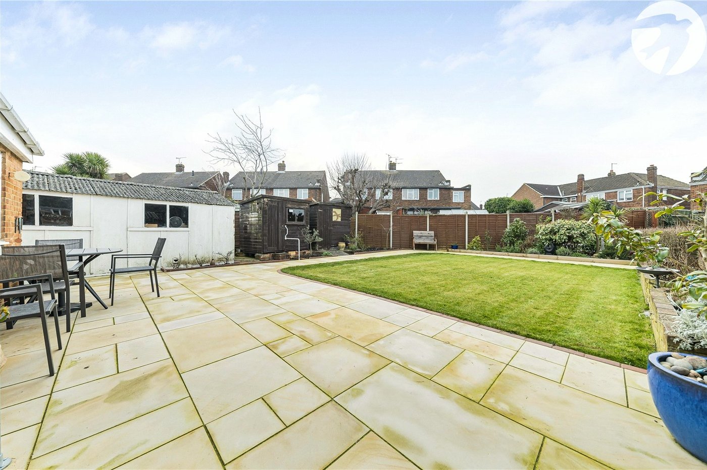 2 bedroom bungalow for sale in Dartford | Robinson Jackson