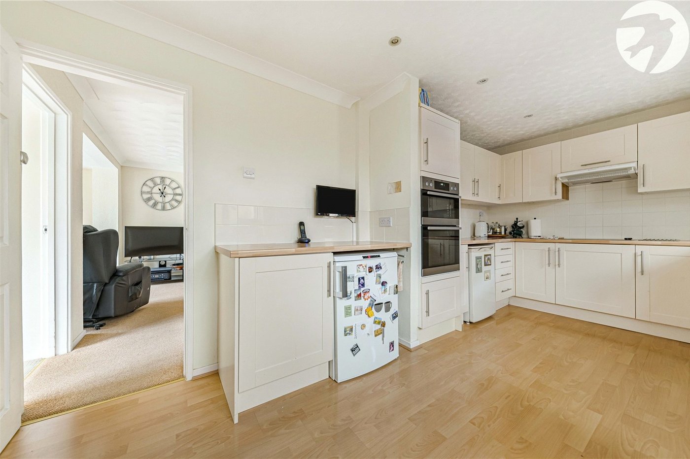 2 bedroom bungalow for sale in Dartford | Robinson Jackson