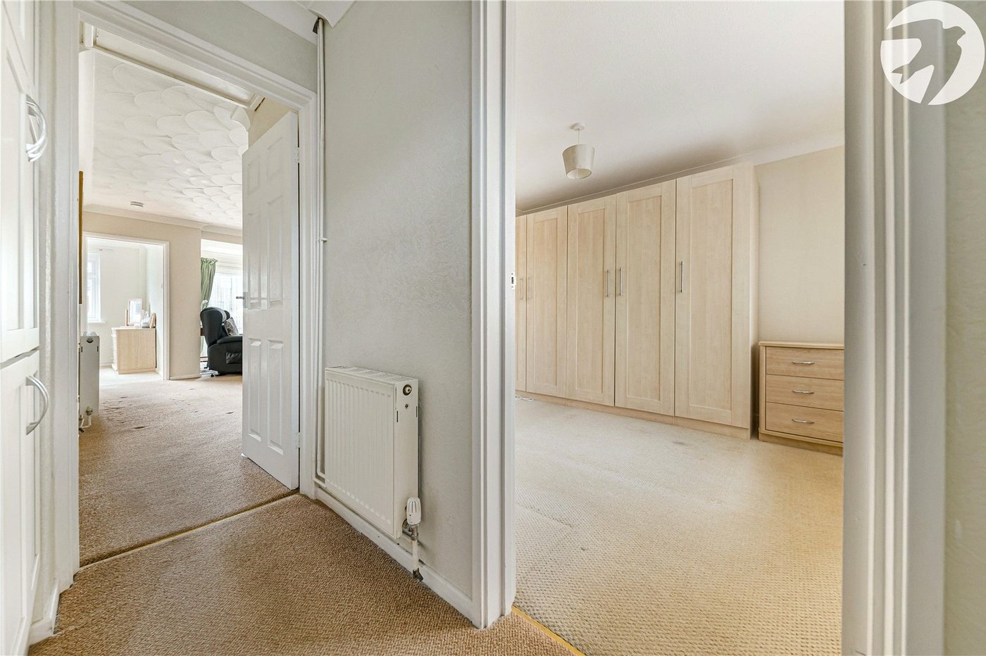 2 bedroom bungalow for sale in Dartford | Robinson Jackson