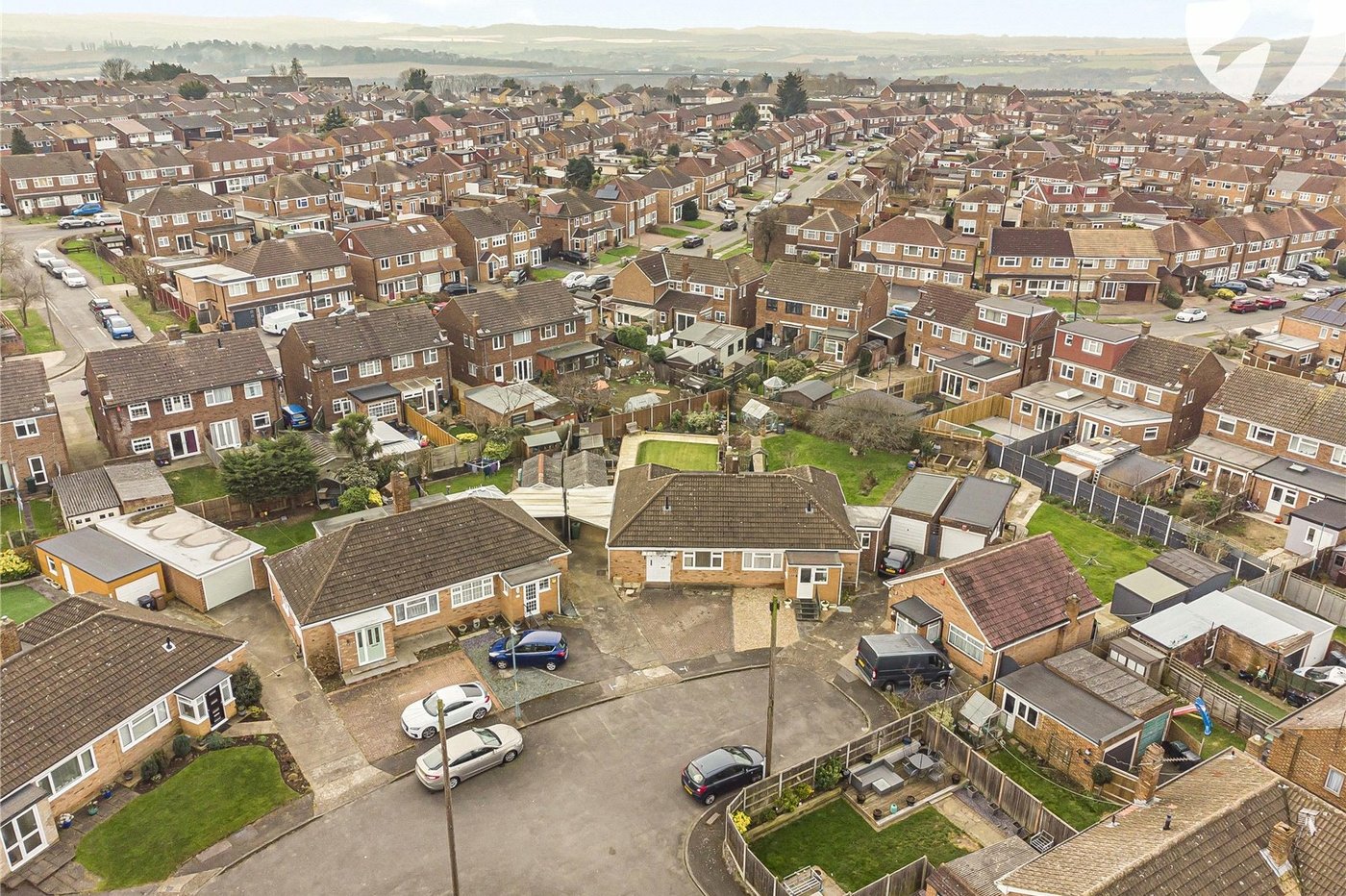 2 bedroom bungalow for sale in Dartford | Robinson Jackson