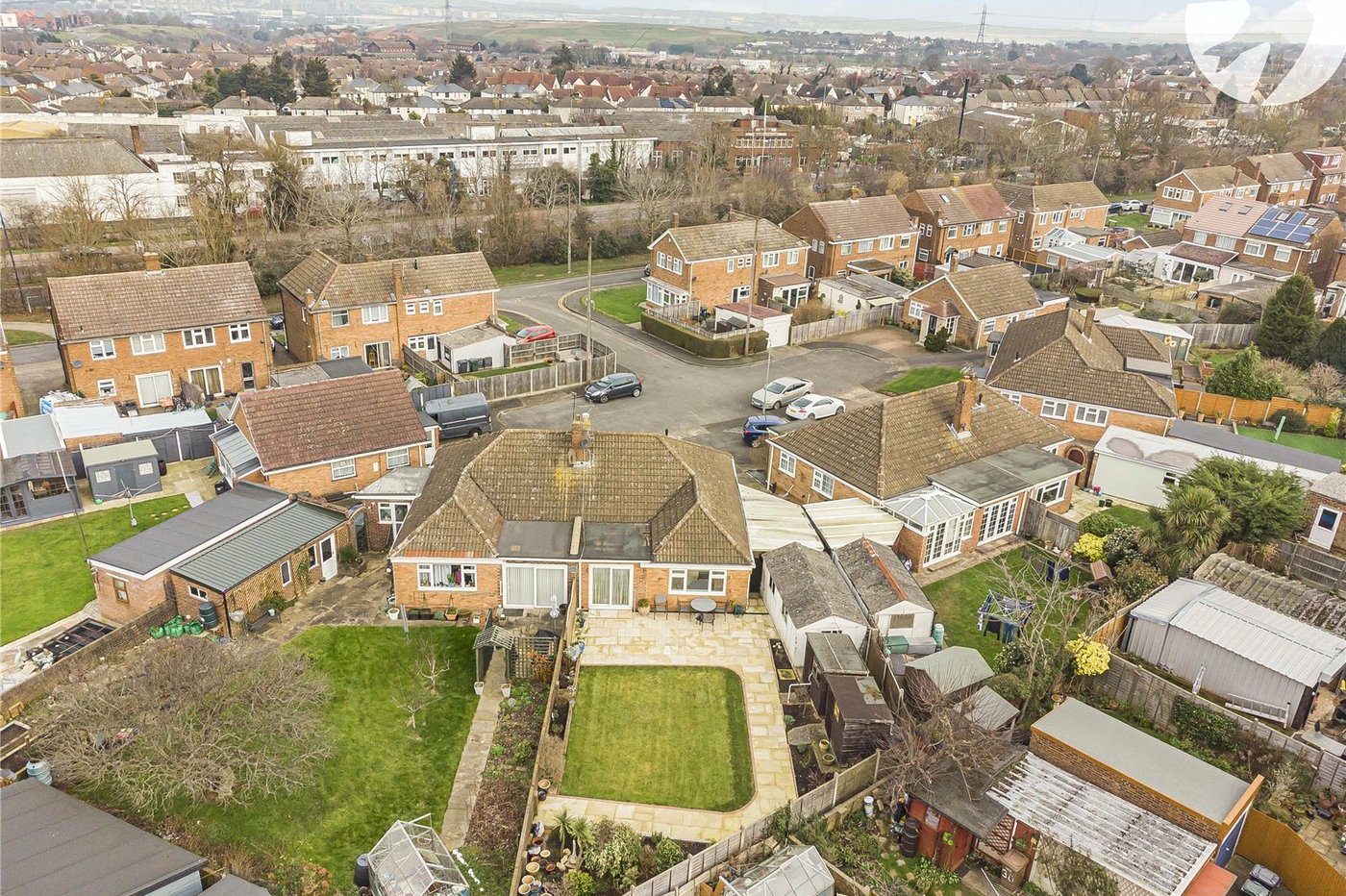 2 bedroom bungalow for sale in Dartford | Robinson Jackson