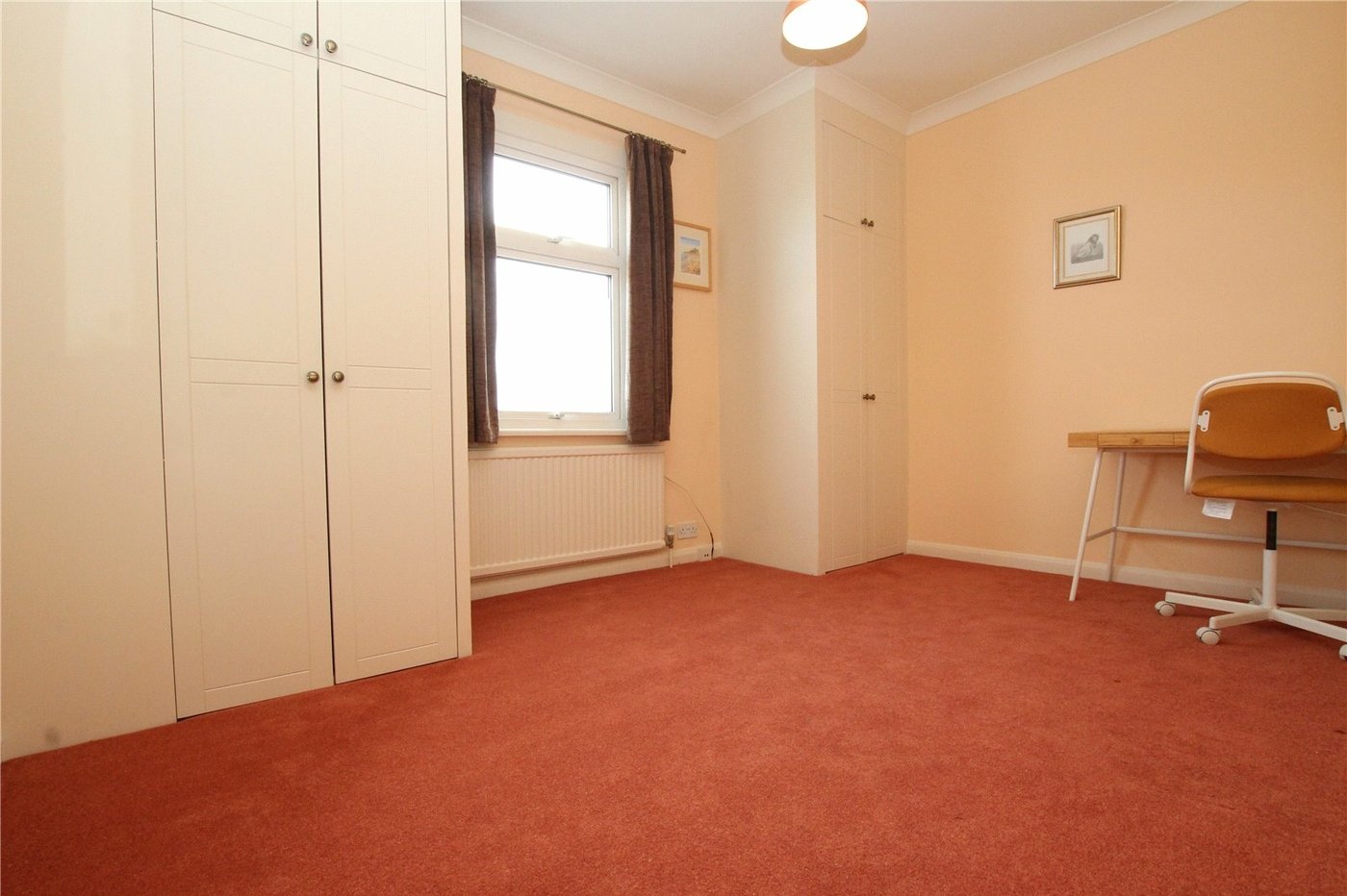 2 bedroom house for sale in London | Robinson Jackson