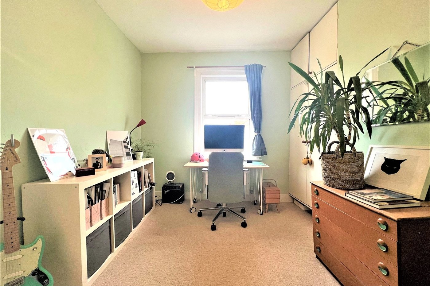 2 bedroom house for sale in Plumstead Common | Robinson Jackson