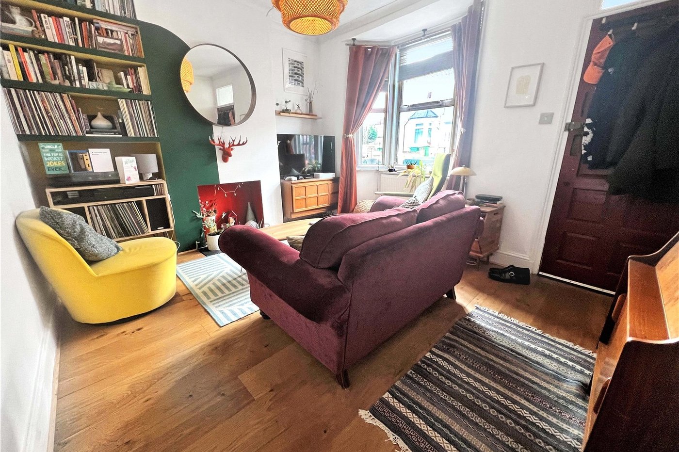 2 bedroom house for sale in Plumstead Common | Robinson Jackson