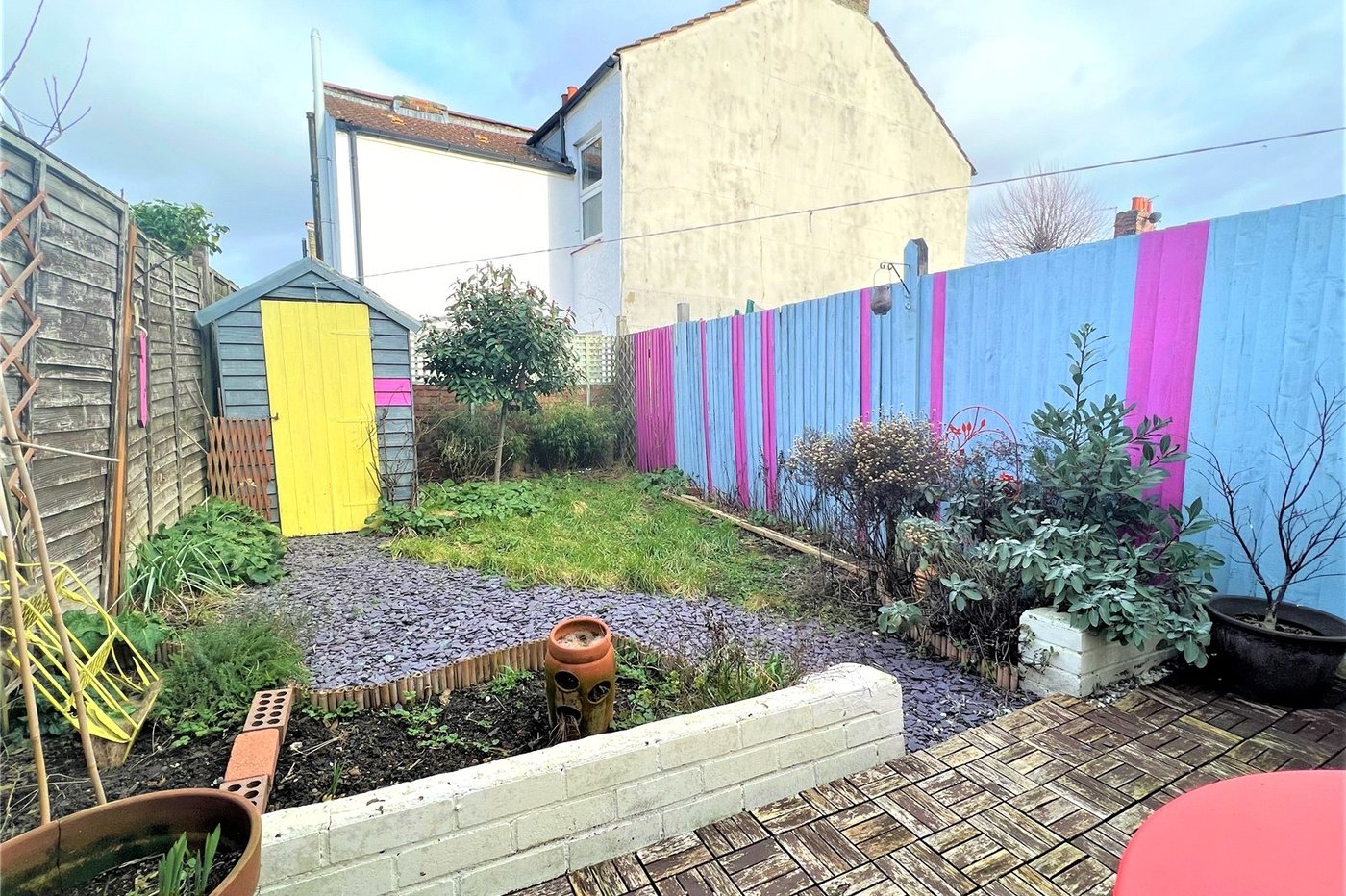 2 bedroom house for sale in Plumstead Common | Robinson Jackson