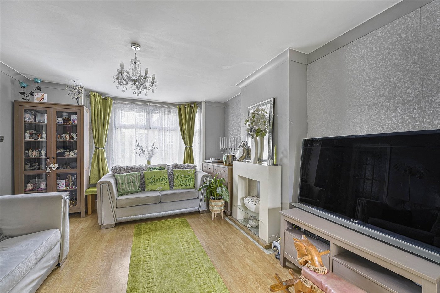 3 bedroom house for sale in Swanscombe | Robinson Jackson