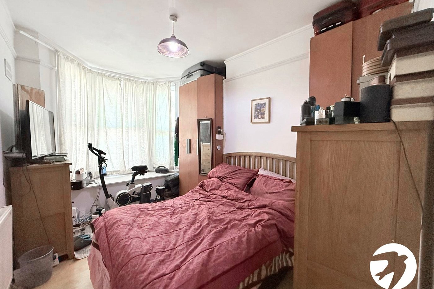 2 bedroom property for sale in London | Robinson Jackson