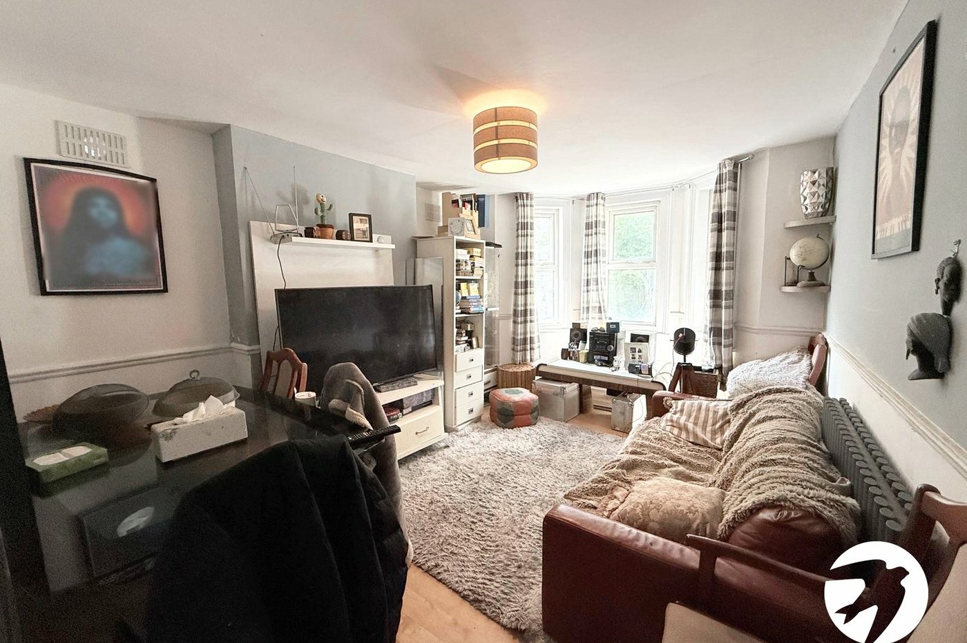 2 bedroom property for sale in London | Robinson Jackson