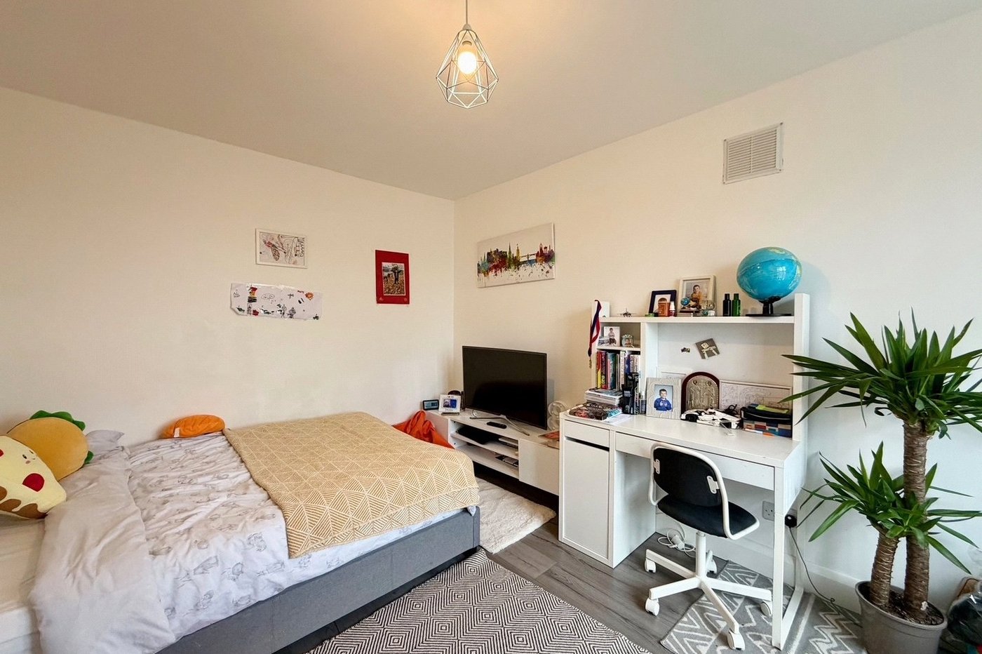 3 bedroom bungalow for sale in Bexley | Robinson Jackson
