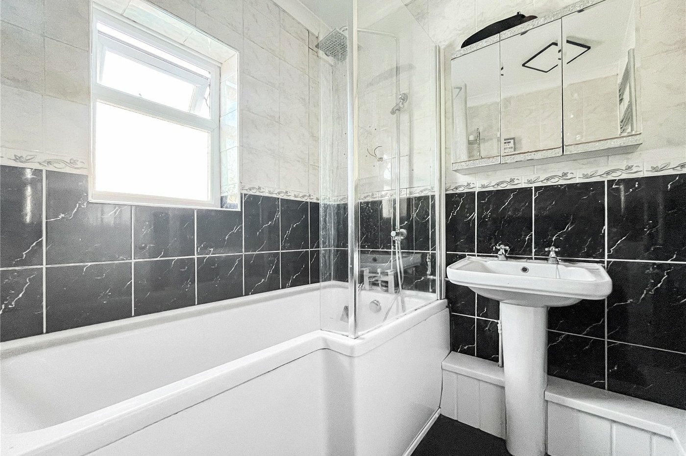 4 bedroom house for sale in Albany Road | Robinson Michael & Jackson