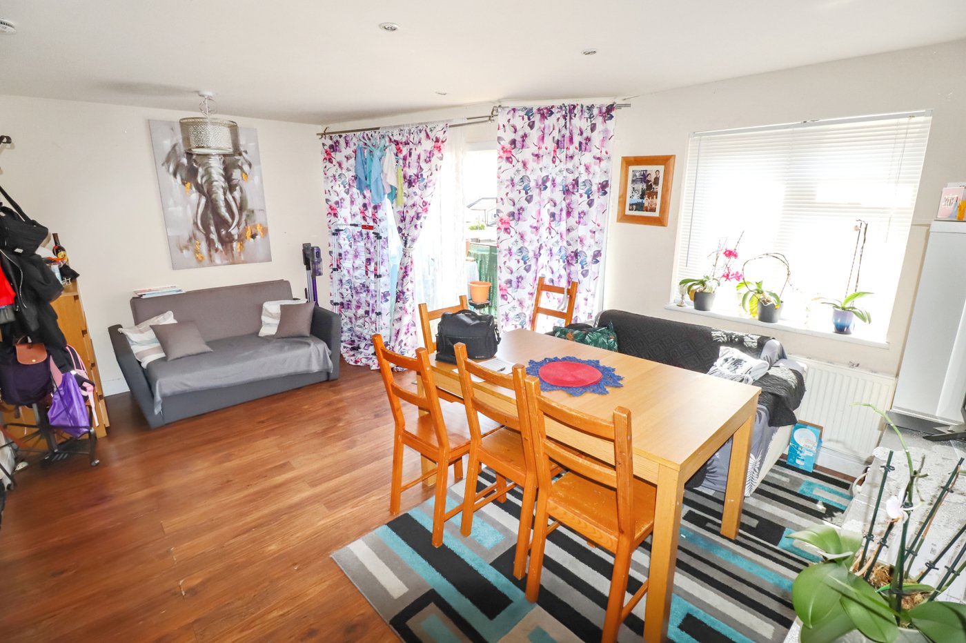 3 bedroom property for sale in Belvedere | Robinson Jackson