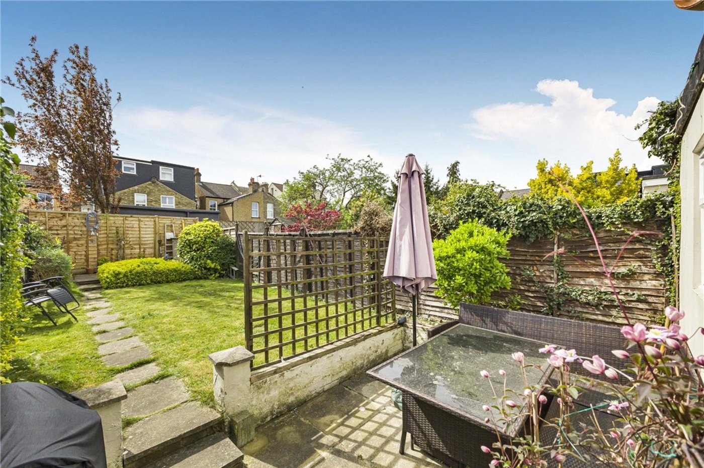 4 bedroom house for sale in Bromley | Robinson Jackson