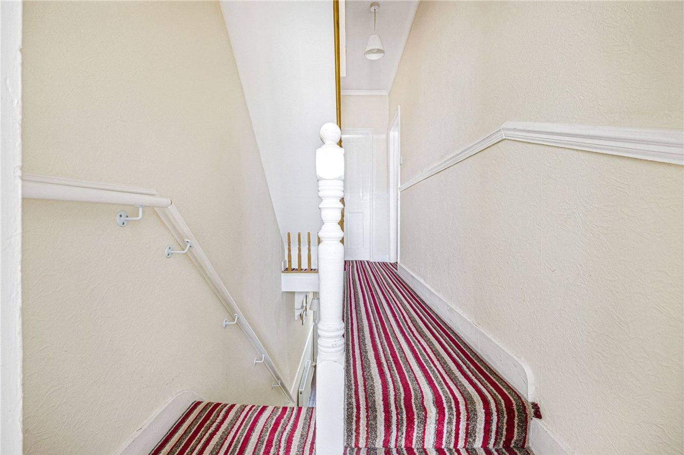 4 bedroom house for sale in Bromley | Robinson Jackson