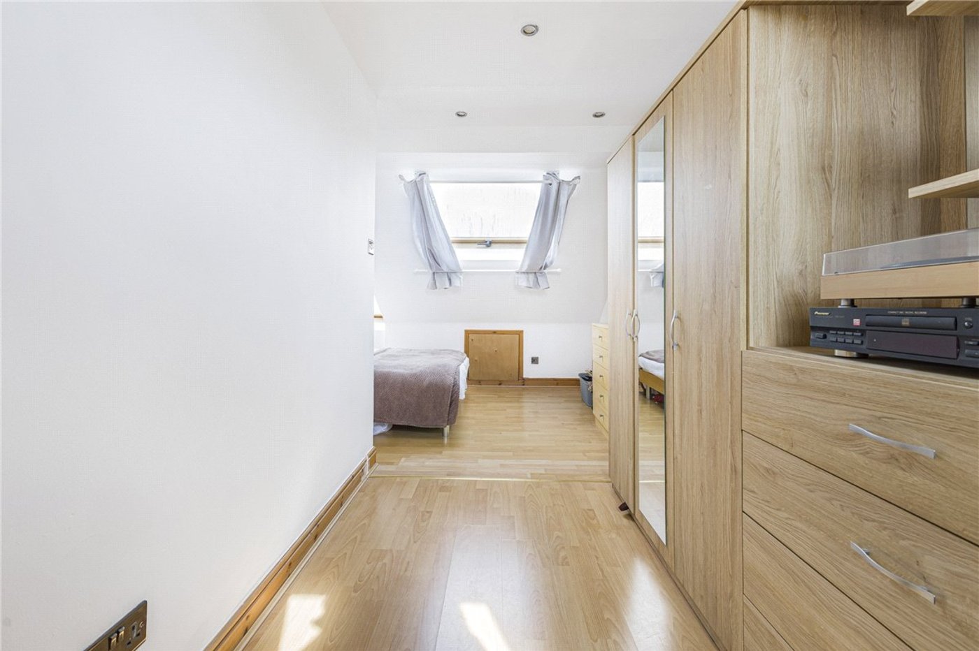 4 bedroom house for sale in Bromley | Robinson Jackson