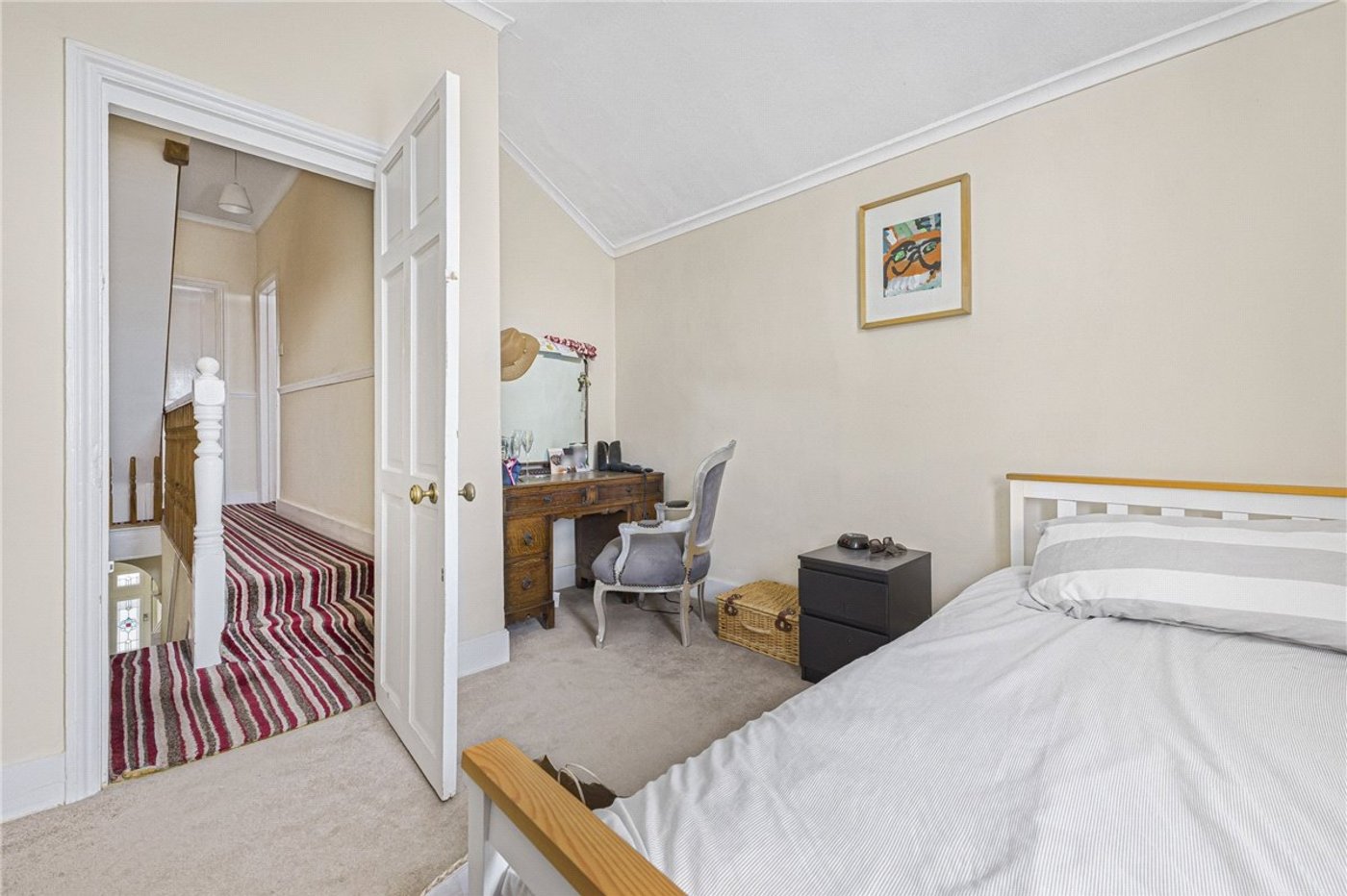 4 bedroom house for sale in Bromley | Robinson Jackson