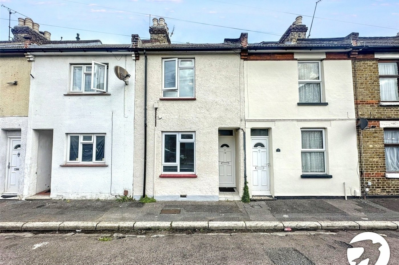 2 bedroom house for sale in Chatham | Robinson Michael & Jackson