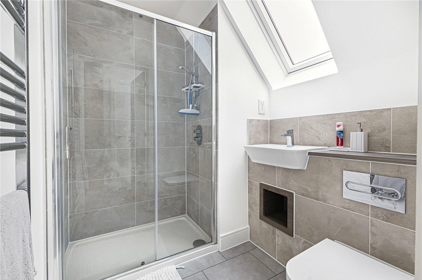 3 bedroom house for sale in Langley | Robinson Michael & Jackson