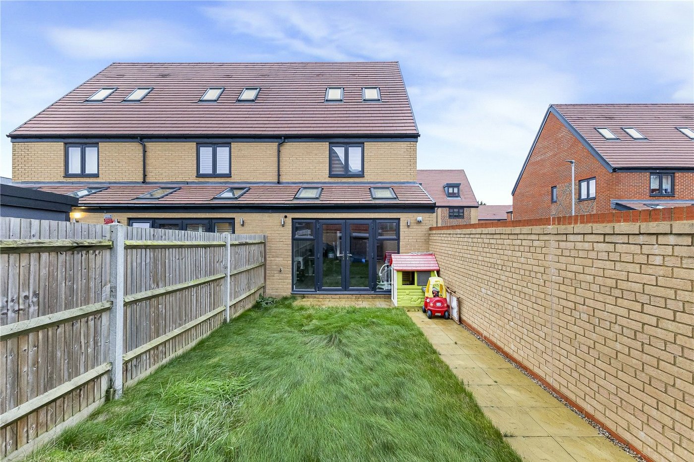 3 bedroom house for sale in Langley | Robinson Michael & Jackson