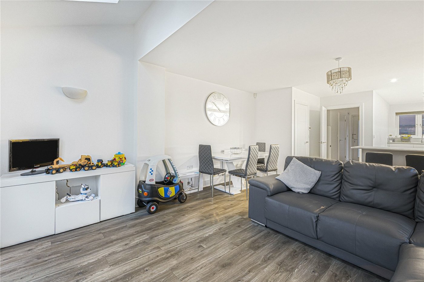 3 bedroom house for sale in Langley | Robinson Michael & Jackson